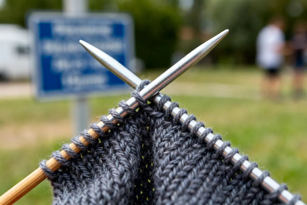 Aiguille pour tricoter : Comment choisir la taille idéale ?